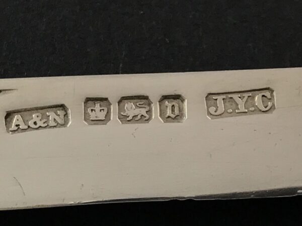 Fine pocket fruit knife by John Yeomans Cowlishaw, 1913 - Image 3