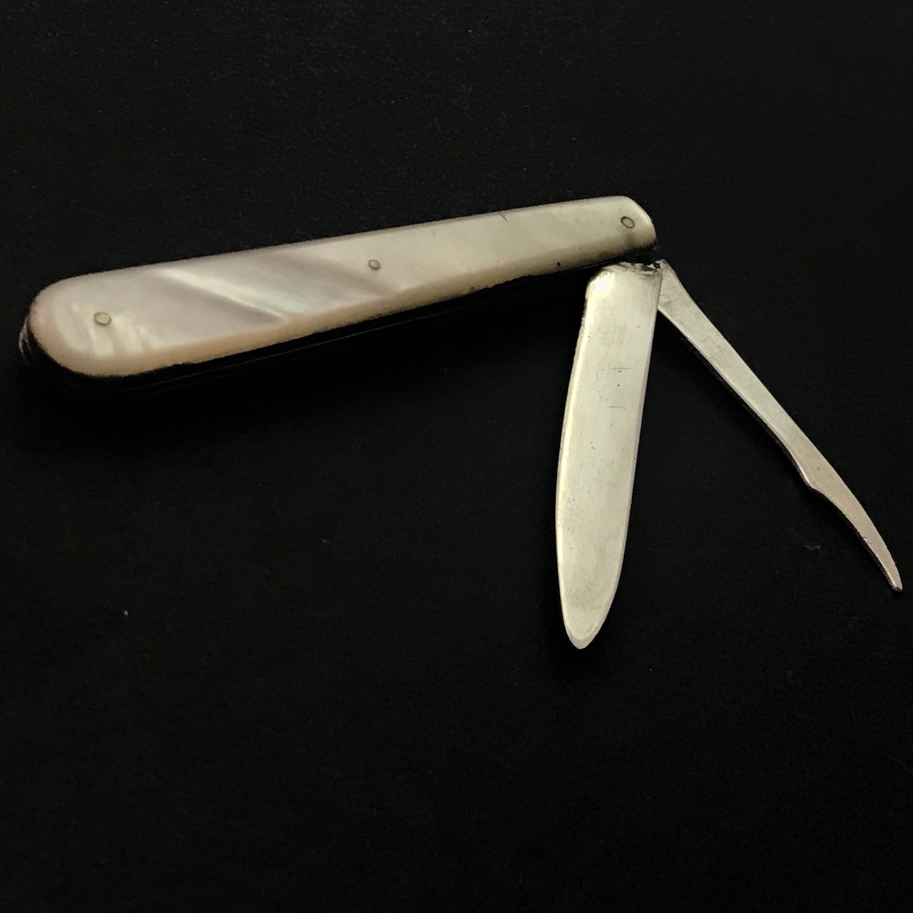 Shadow Silver Pocket Fruit Knife and Seed Picker by Thomas Marples, 1878 - Image 2