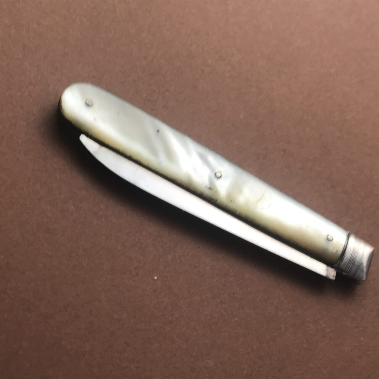 Fine pocket fruit knife by John Nowill, 1827