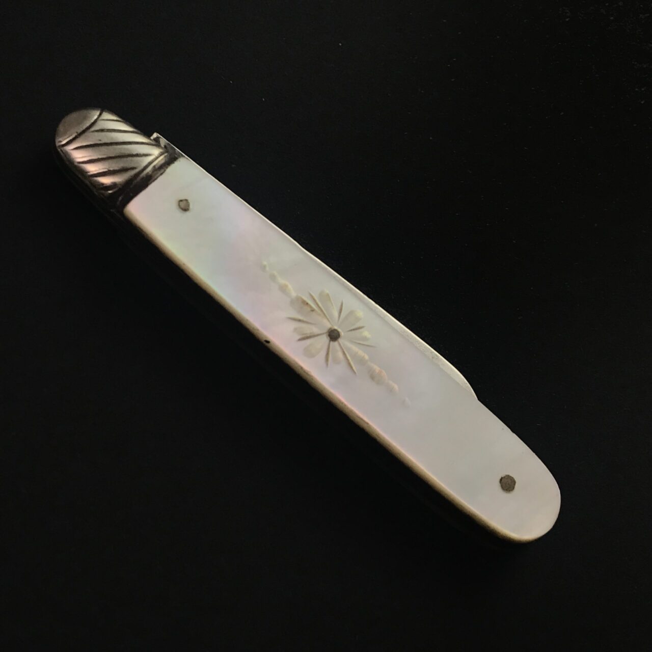 Pocket fruit knife by John Yeomans Cowlishaw of Sheffield, 1904