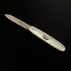 Pocket fruit knife by Henry Williamson Ltd of Birmingham, 1924