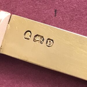 Gold and mother-of-pearl pocket fruit knife from London, 1799