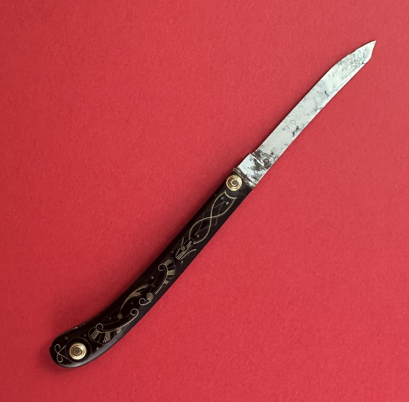 French Pocket fruit knife with intricate gold piqué work, c. 1760 - Image 6