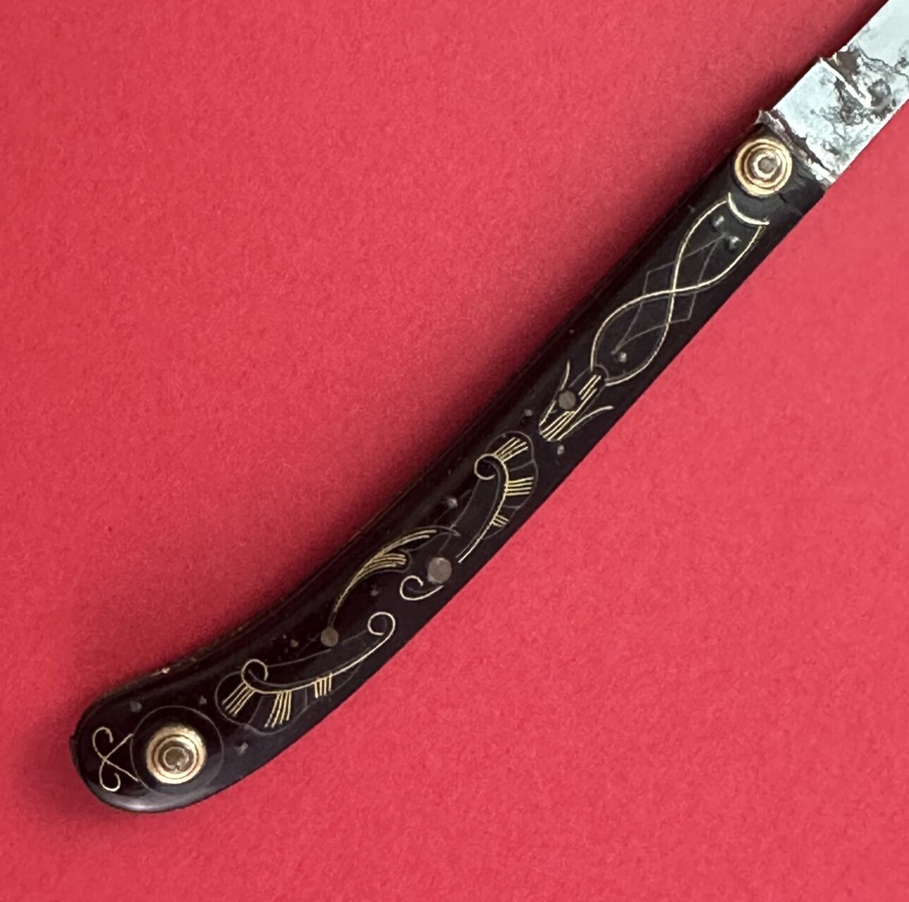 French Pocket fruit knife with intricate gold piqué work, c. 1760 - Image 3